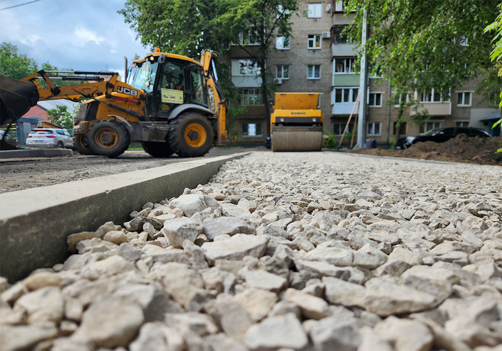 Асфальтирование дорожек в ﻿Кубинке, Первомайская улица, 10